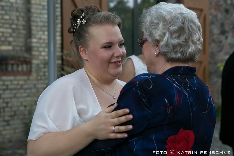 Frauen Hochzeit auf dem Gutshof Britz (Berlin)