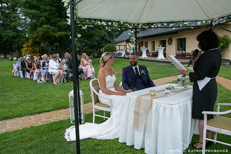 Standesamtliche Trauung | Hochzeit auf dem Milanhof in Guhrow (Spreewald)