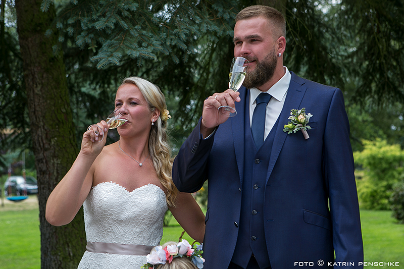 Sektempfang | Hochzeit auf dem Milanhof in Guhrow (Spreewald)